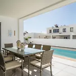Vila Casa Dubh Linn