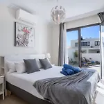Casa Dubh Linn וילה פלאיה בלנקה