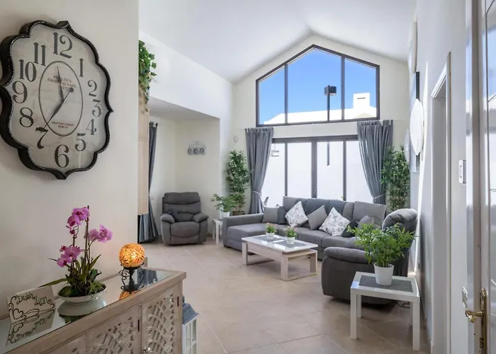 Casa Dubh Linn פלאיה בלנקה