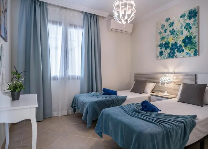 Casa Dubh Linn * פלאיה בלנקה